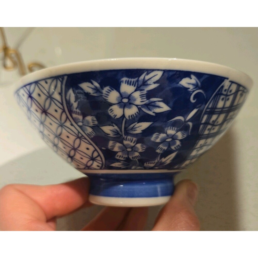 Chinese Vintage Intricately Designed Blue and White Rice Bowl